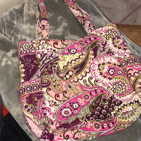 Vera Bradley Handbags - 🌸5/$15 SALE - Vera Bradley bag